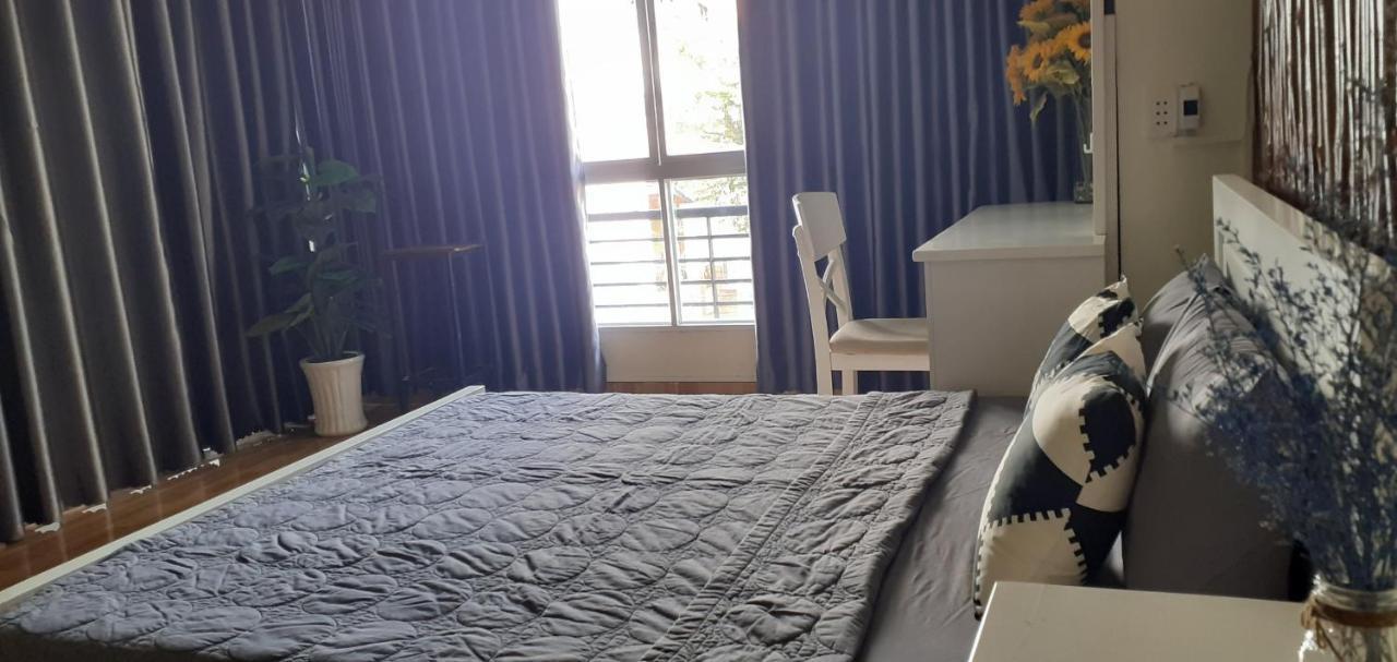 S Phuot Homestay - 3A Lam Son, Ward 2, Tan Binh District Ho Si Minh-város Kültér fotó