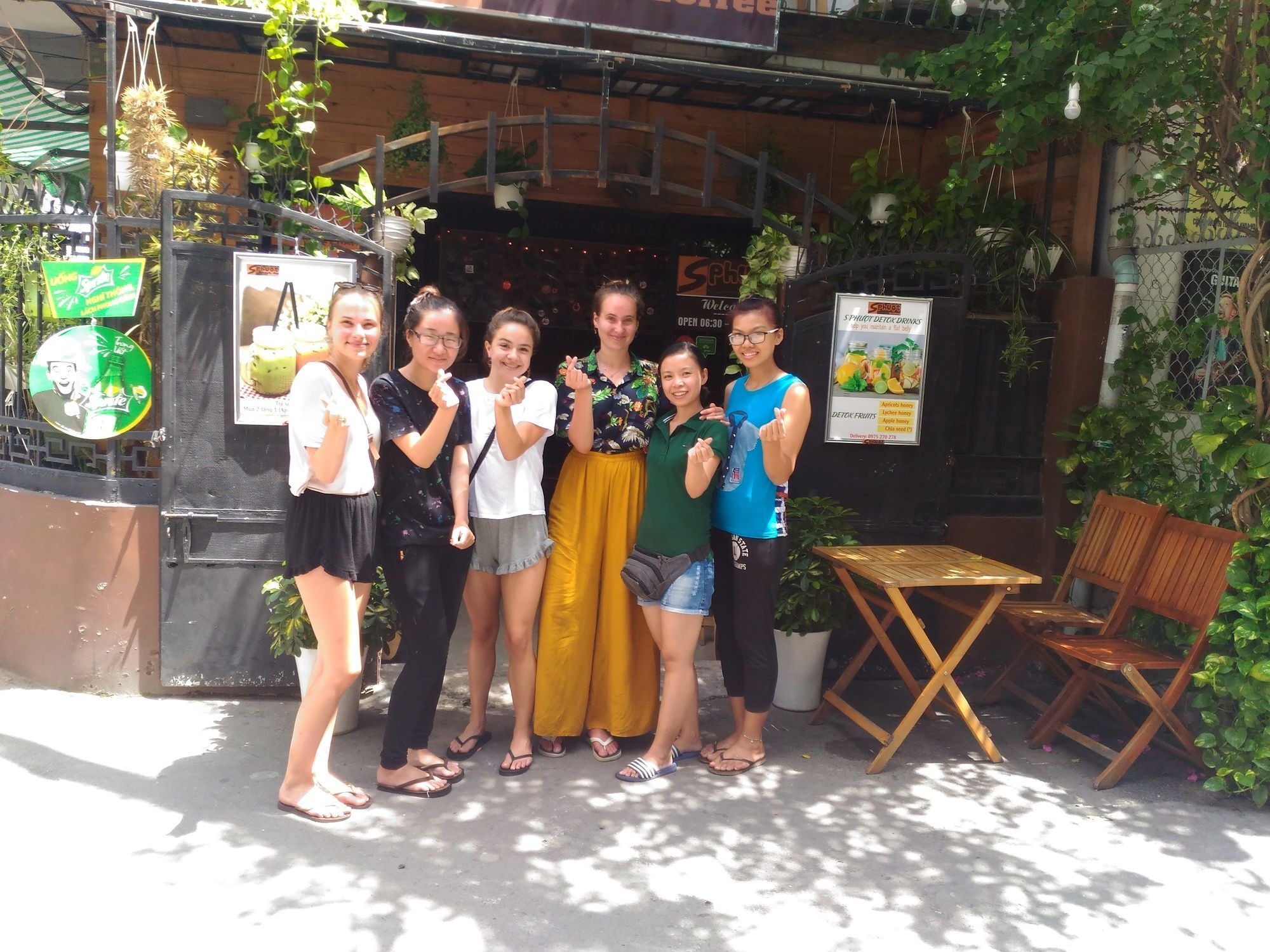 S Phuot Homestay - 3A Lam Son, Ward 2, Tan Binh District Ho Si Minh-város Kültér fotó